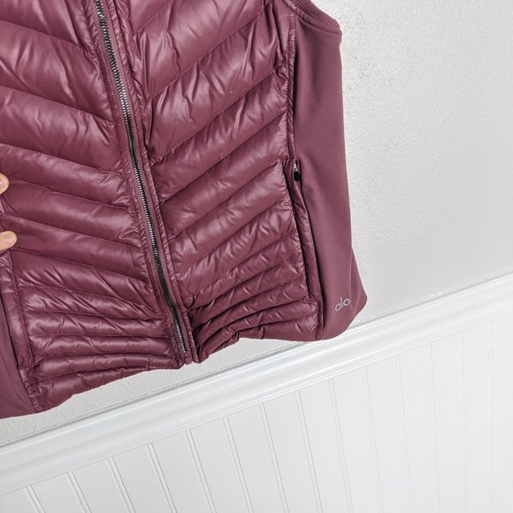 Alo Yoga Altitude Performance Down Puffer Vest Lg - Picture 3 of 11